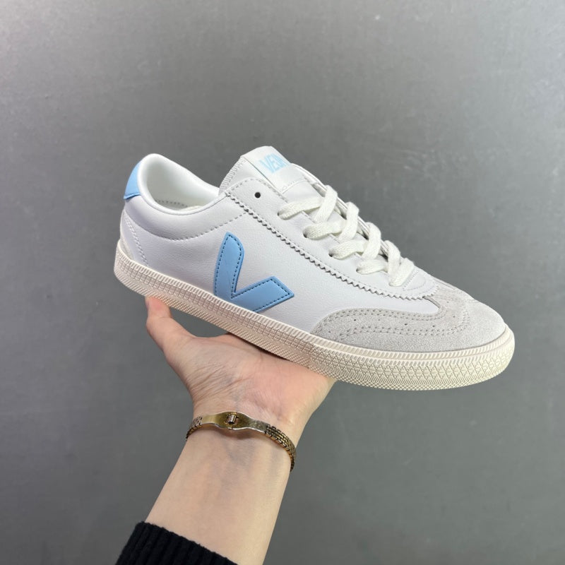 VEJA Leather Extra Sneakers