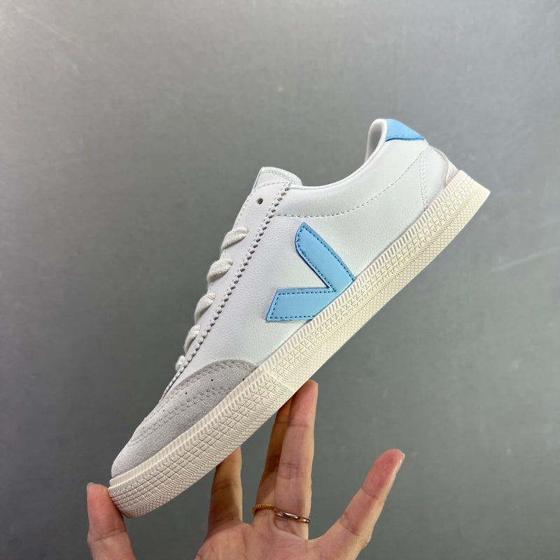 VEJA Leather Extra Sneakers
