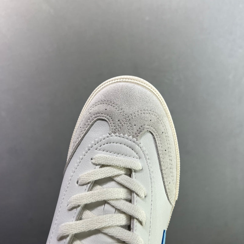 VEJA Leather Extra Sneakers