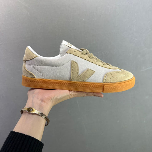 VEJA Leather Extra Sneakers