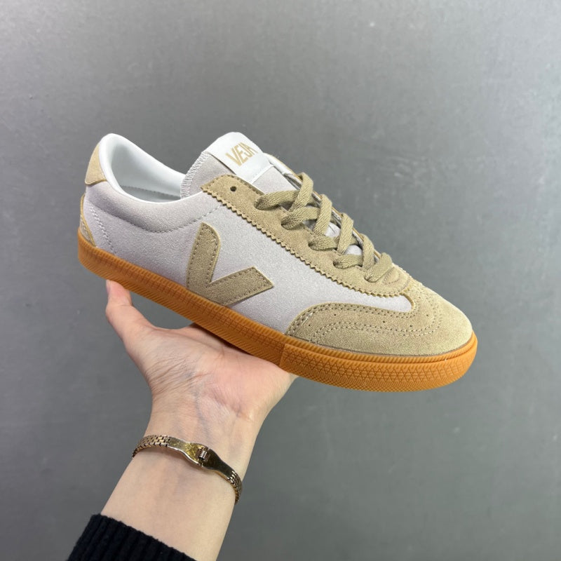 VEJA Leather Extra Sneakers