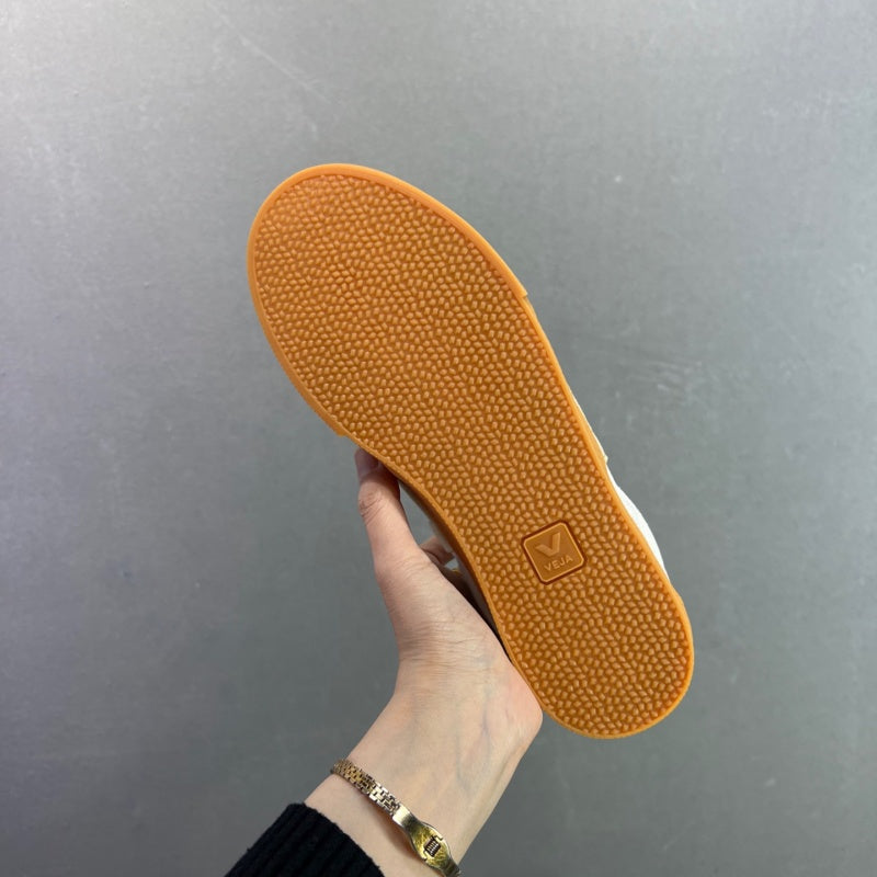 VEJA Leather Extra Sneakers