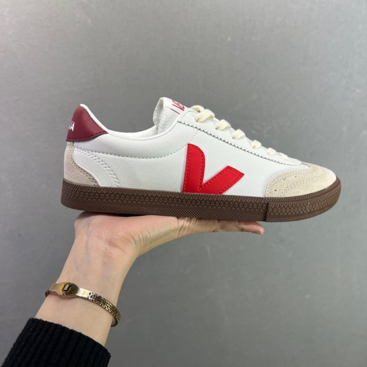 VEJA Leather Extra Sneakers