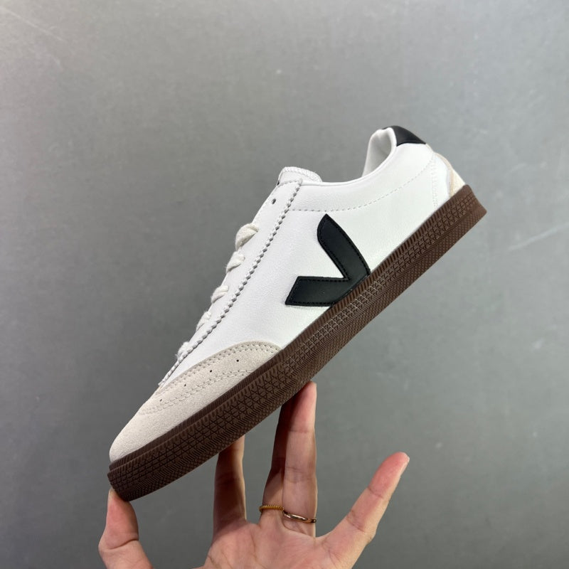 VEJA Leather Extra Sneakers