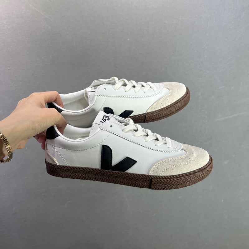 VEJA Leather Extra Sneakers