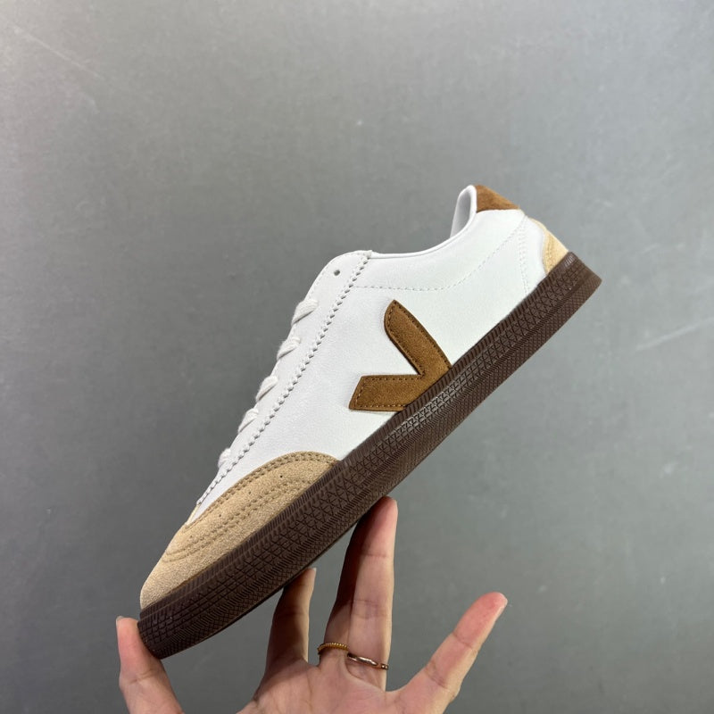 VEJA Leather Extra Sneakers
