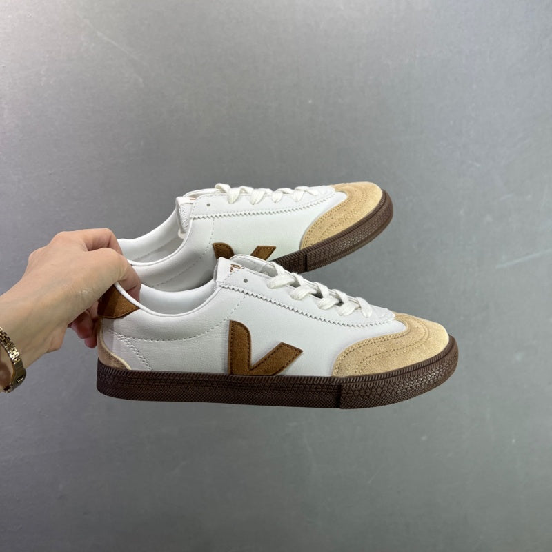 VEJA Leather Extra Sneakers