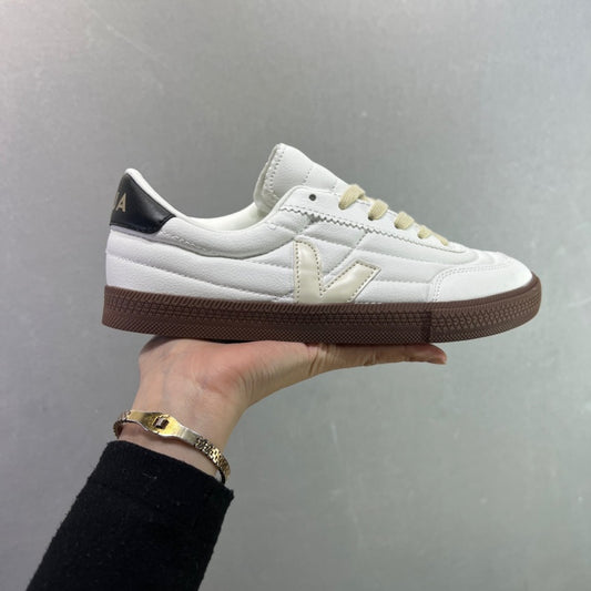 VEJA Leather Extra Sneakers