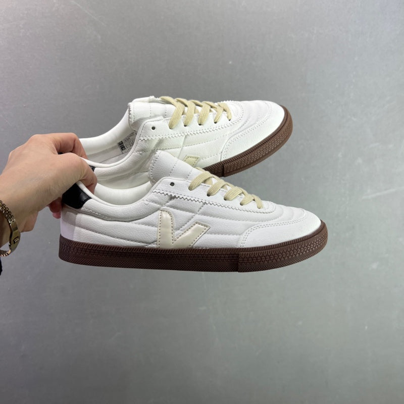 VEJA Leather Extra Sneakers